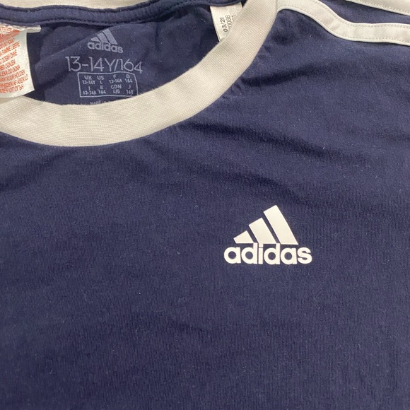 navy adidas tshirt - Picture 4 of 5